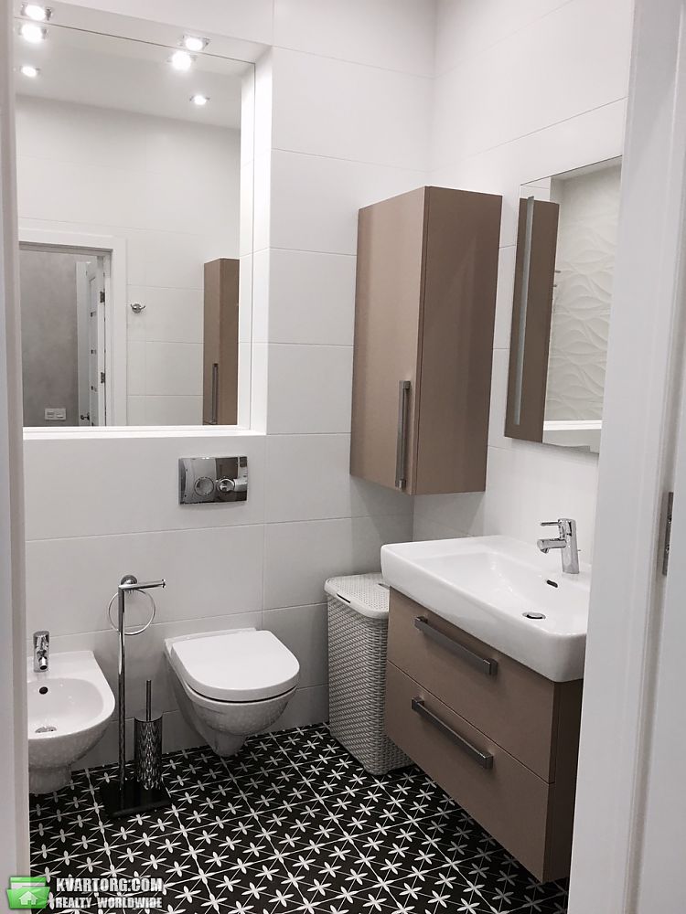 Rent out 2-room apartment. Киев,  Драгомирова — photo 6