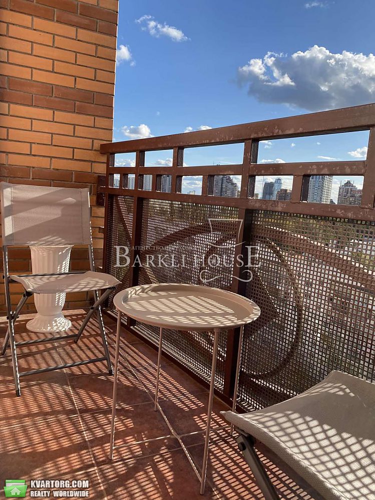 Rent out 2-room apartment. Киев,  Леси Украинки бул — photo 9