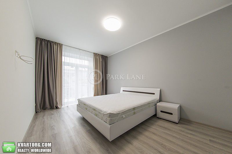 Rent out 2-room apartment. Киев,  Мазепы — photo 9