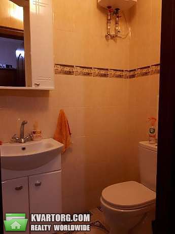 Rent out 2-room apartment. Киев,  Чавдар — photo 5