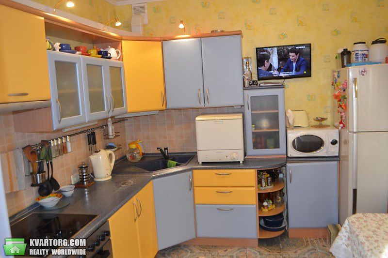 Sell 4-room apartment. Киев,  Лесной пр — photo 2