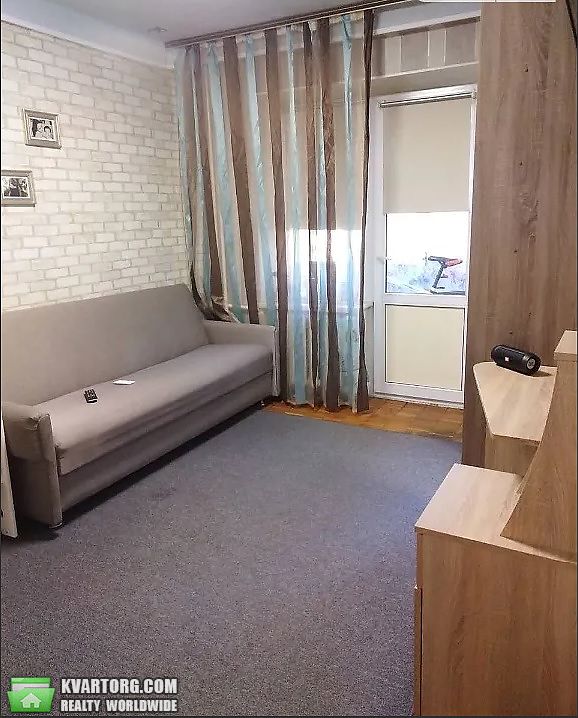 Sell 3-room apartment. Киев,  Лесной пр — photo 1