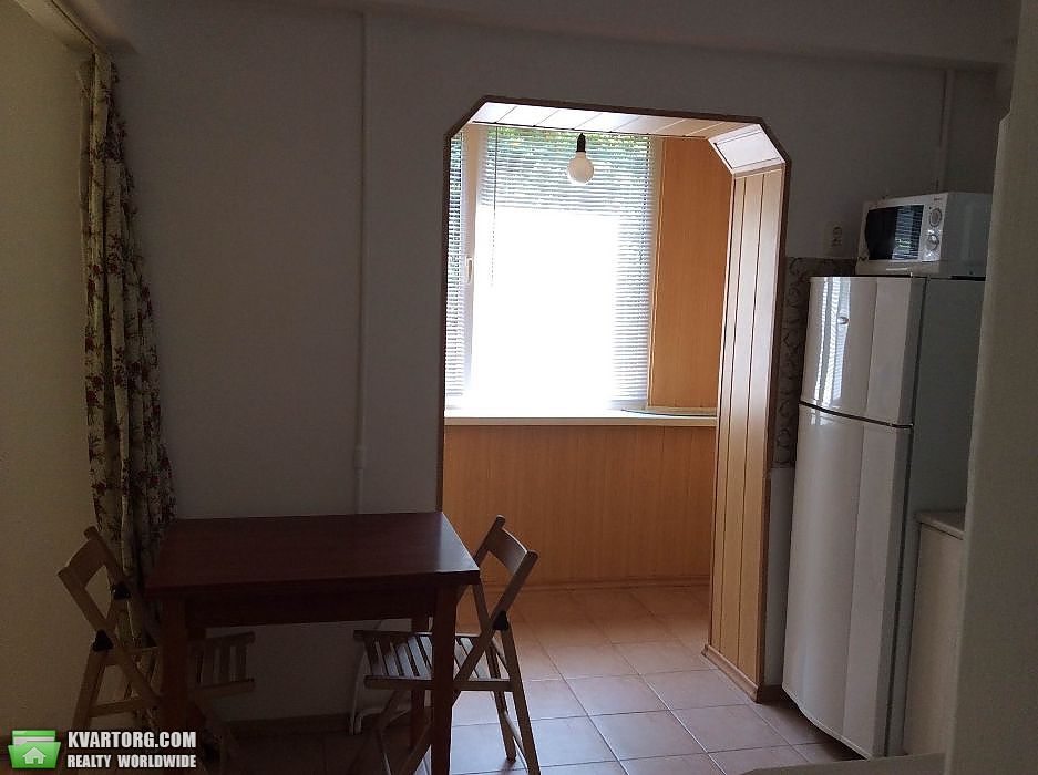 Sell 1-room apartment. Киев,  Никольско-Слободская — photo 4