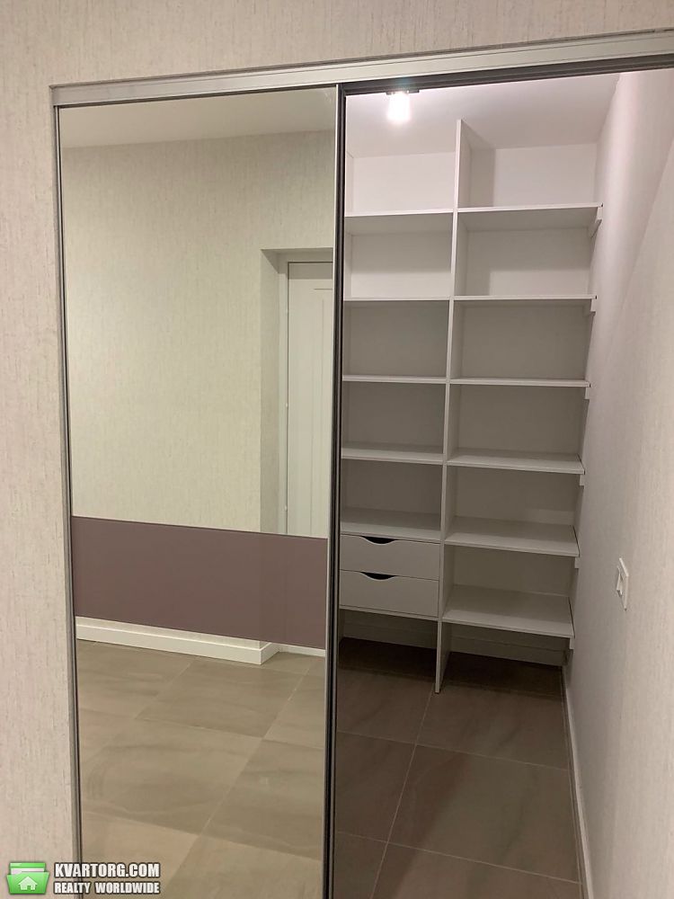 Rent out 2-room apartment. Киев,  Герцена — photo 7
