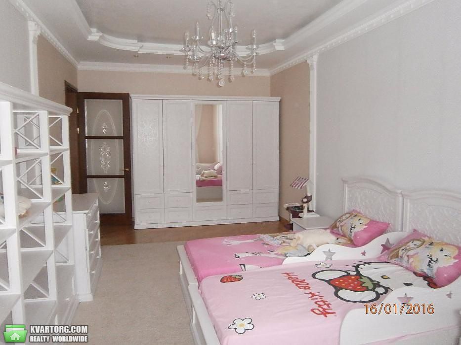 Rent out 4-room apartment. Киев,  Героев Сталинграда пр — photo 3