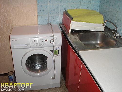 Sell 2-room apartment. Киев,  Новоконстантиновская — photo 2