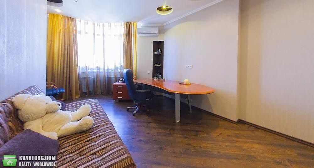 Rent out 3-room apartment. Киев, Коновальца — photo 6