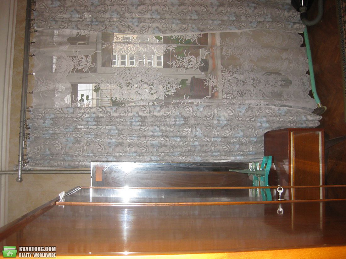 Rent out 2-room apartment. Киев,  Энтузиастов — photo 6