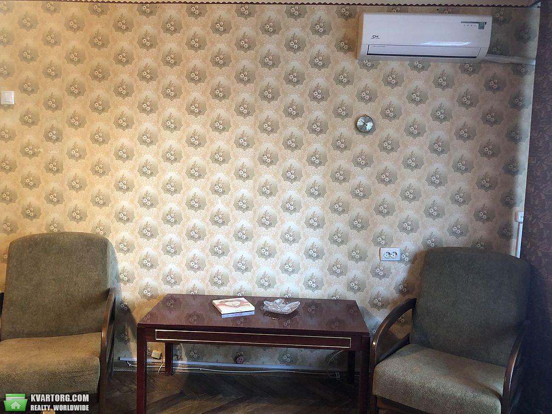 Rent out 2-room apartment. Киев, Проспект Победы — photo 1