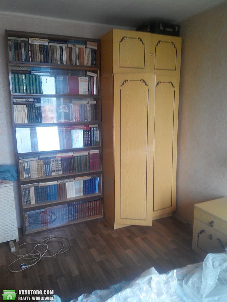 Rent out 3-room apartment. Киев,  Бучмы — photo 5