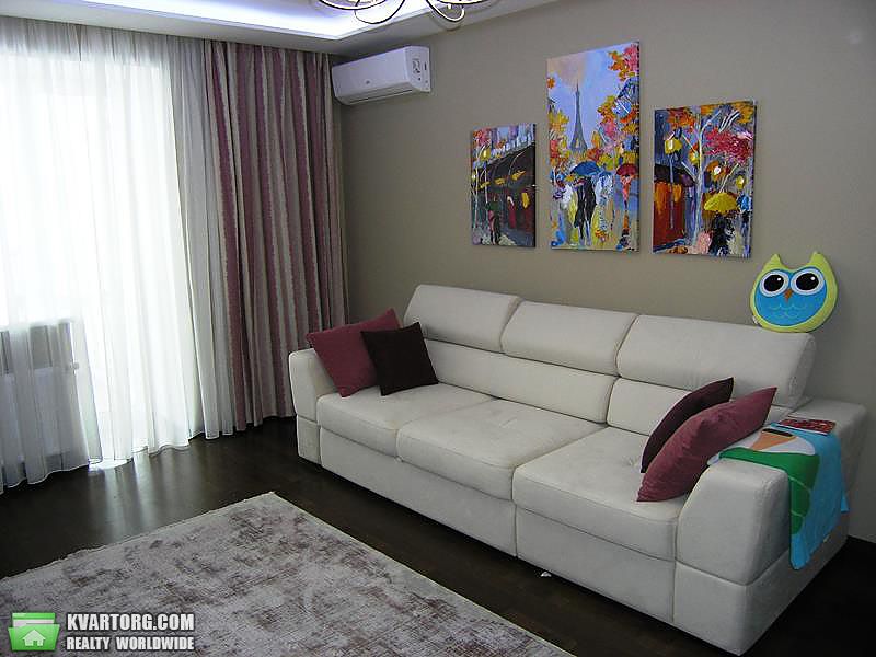 Rent out 3-room apartment. Киев,  Гарматная — photo 5