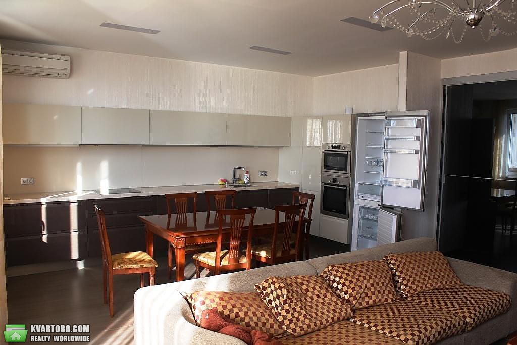 Rent out 3-room apartment. Киев,  Воровского — photo 2