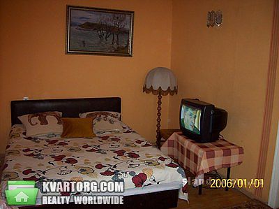 Rent out 2-room apartment. Киев, Бульвар Игоря Шамо — photo 2