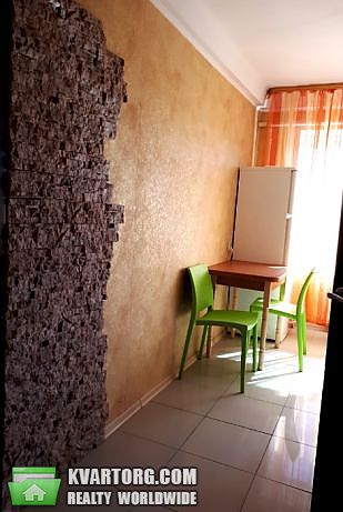 Rent out 1-room apartment. Киев, овруцкая — photo 1