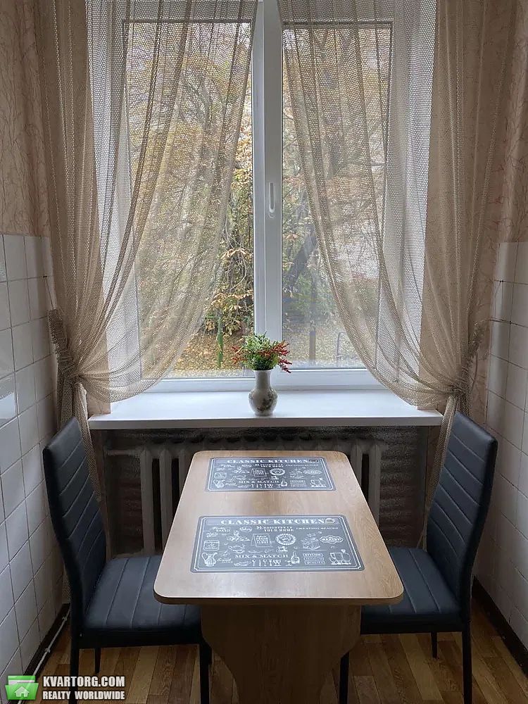 Rent out 2-room apartment. Киев,  Большая Васильковская — photo 7