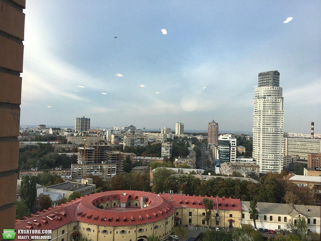 Rent out 3-room apartment. Киев,  Мирного Панаса — photo 1