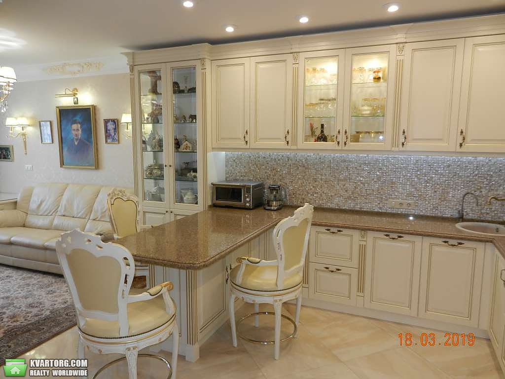Sell 2-room apartment. Киев,  Вышгородская — photo 2