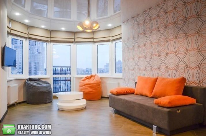 Rent out 2-room apartment. Киев,  Дмитриевская — photo 2