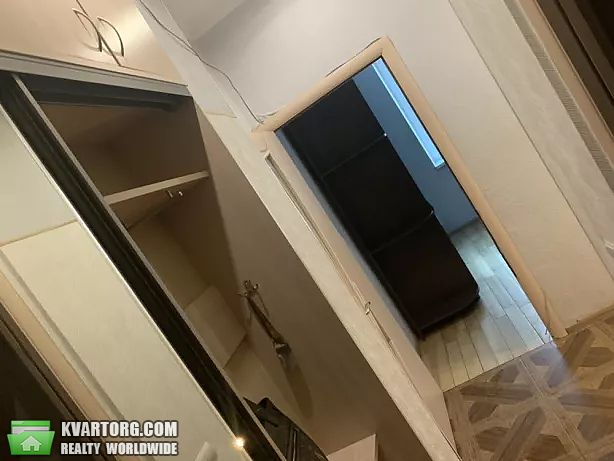 Rent out 2-room apartment. Киев,  Васильковская — photo 1