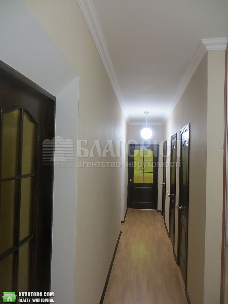 Rent out 2-room apartment. Киев,  Старонаводницкая — photo 1