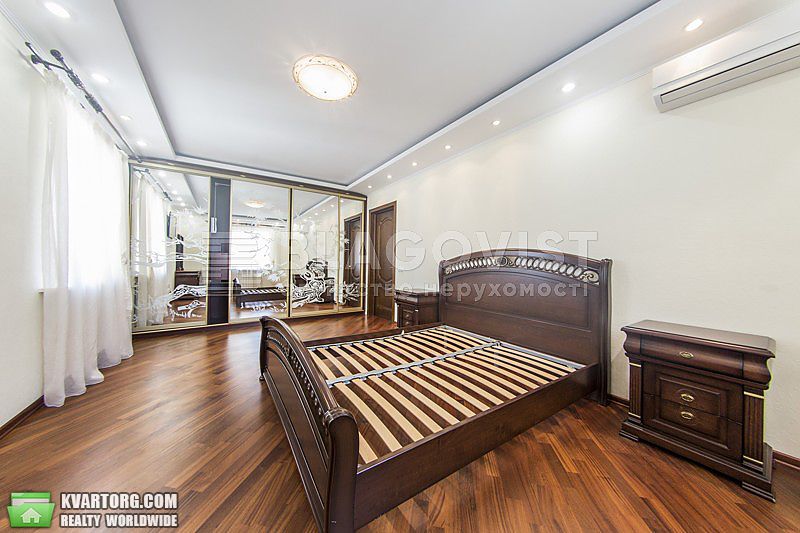 Rent out 3-room apartment. Киев,  Дарницкий бул — photo 3