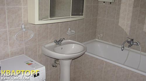 Rent out 2-room apartment. Киев,  Барбюса — photo 7