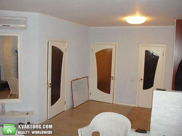 Rent out 3-room apartment. Киев,  Саперно-Слободская — photo 10