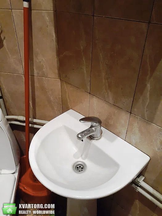 Rent out 1-room apartment. Львов, Крехівська — photo 5