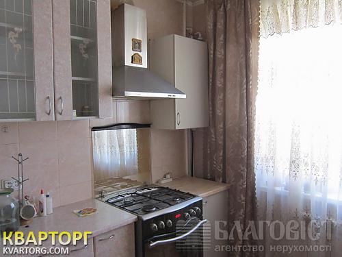 Sell 2-room apartment. Киев, ул. С. Крушельницкой — photo 1