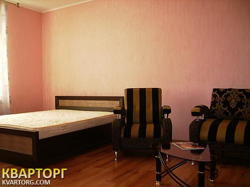 Rent out 1-room apartment. Киев,  Щекавицкая — photo 1