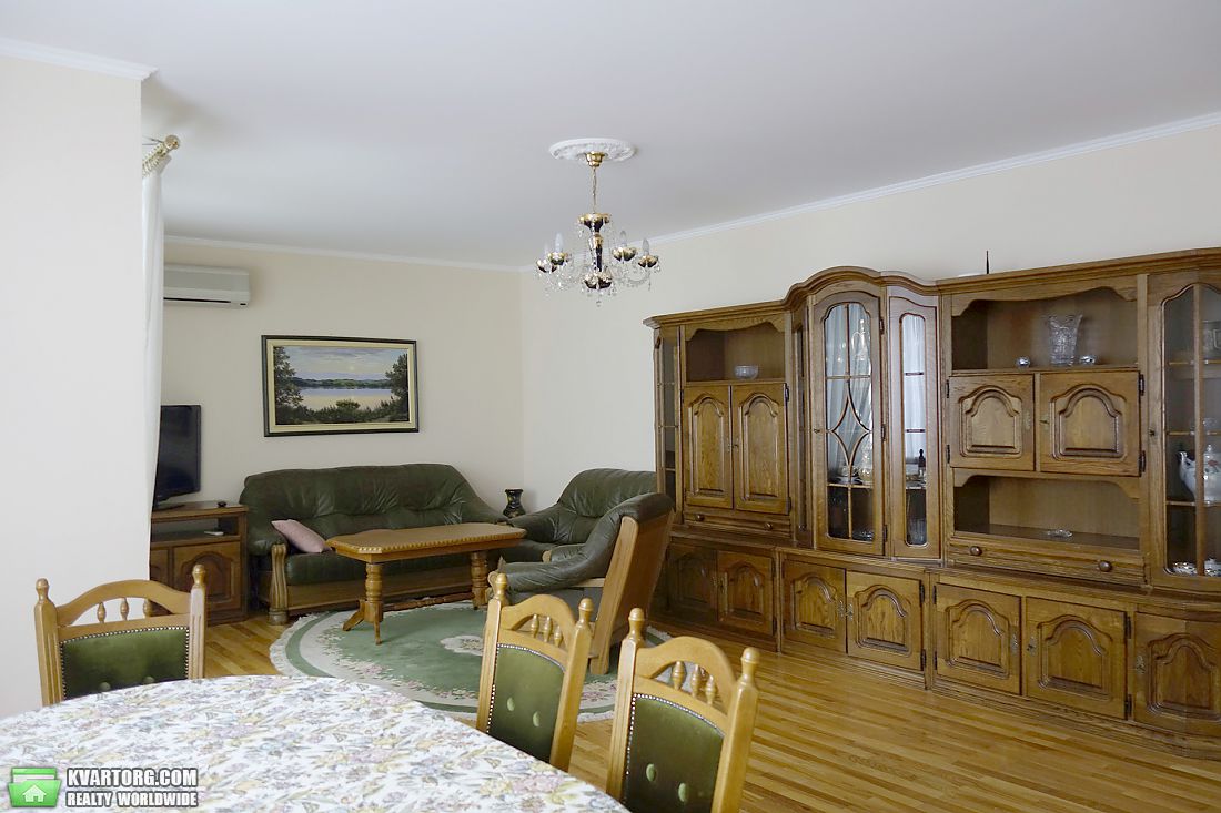 Rent out 3-room apartment. Киев,  Тургеневская — photo 4