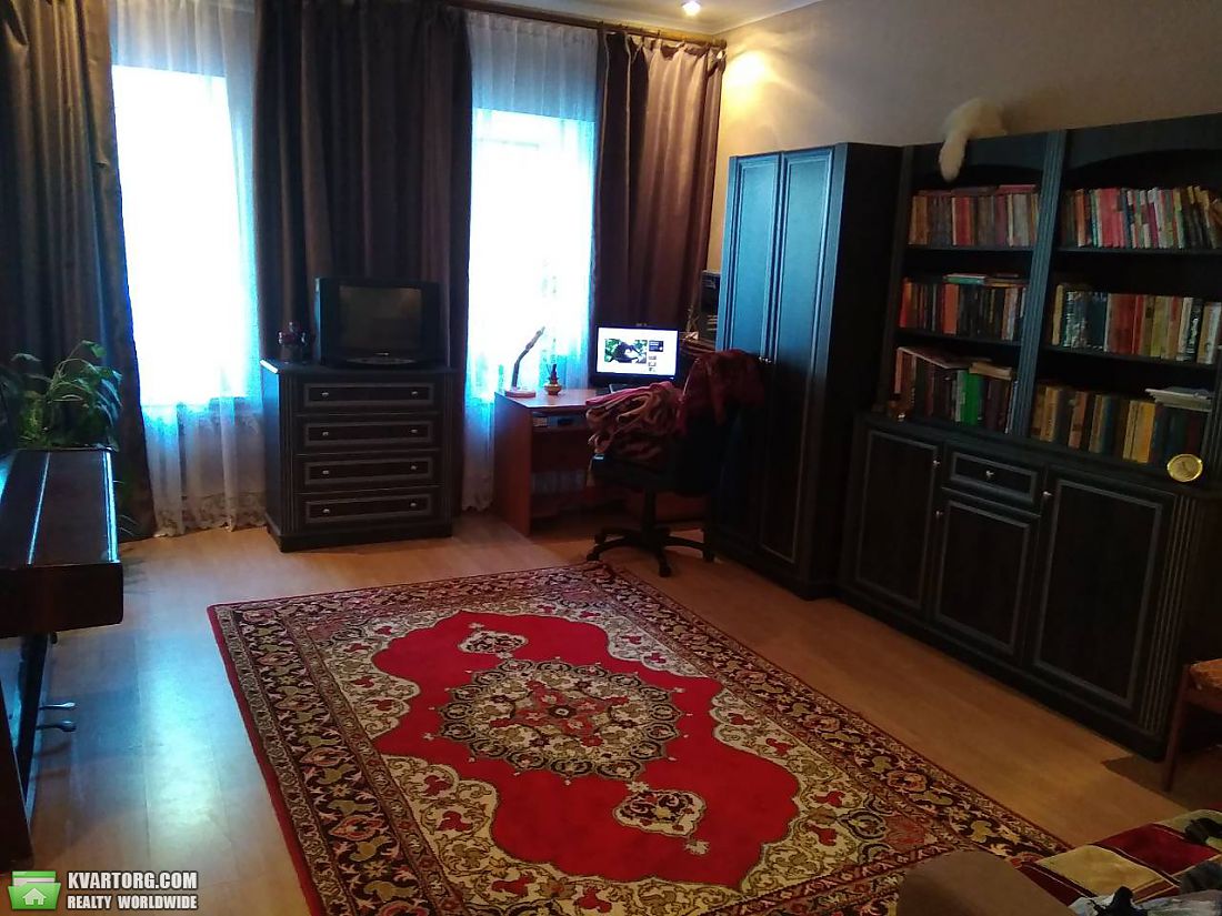 Rent out 1-room apartment. Одесса, Серова — photo 1