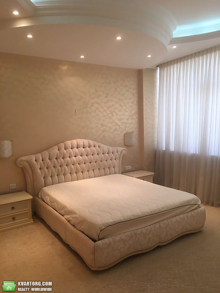 Rent out 4-room apartment. Киев,  Старонаводницкая — photo 2