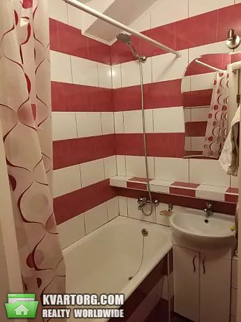 Rent out 2-room apartment. Киев, Сеченова — photo 1