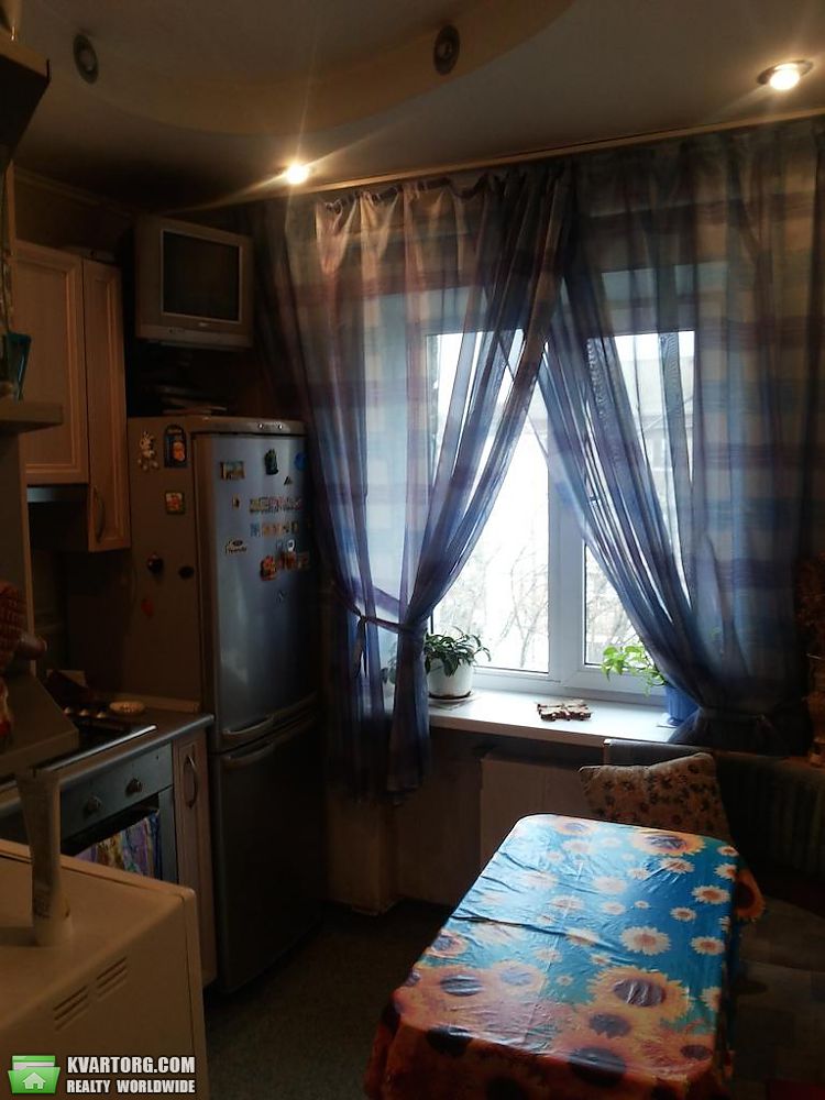 Rent out 2-room apartment. Киев,  Пожарского — photo 1