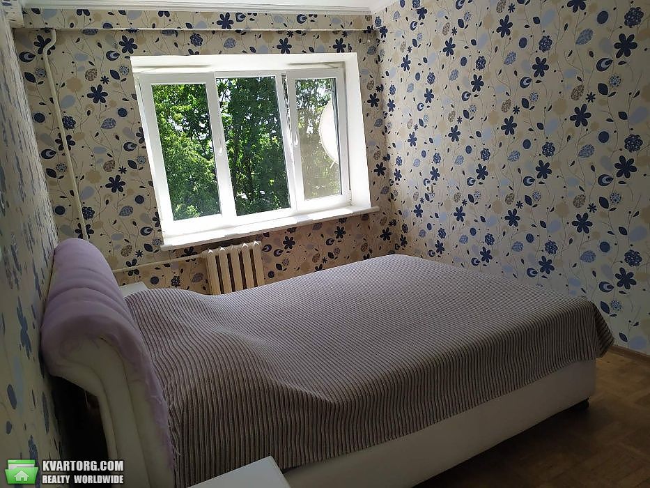 Sell 2-room apartment. Киев,  Дегтяревская — photo 3