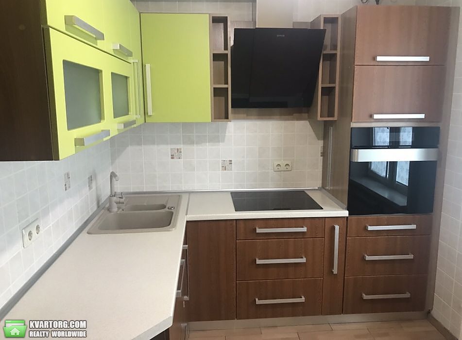 Rent out 1-room apartment. Киев,  Ревуцкого — photo 1