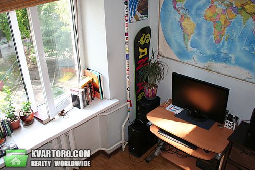 Sell 2-room apartment. Киев, Юрская — photo 8