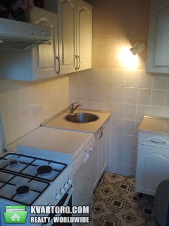 Rent out 1-room apartment. Киев, Харьковское шоссе — photo 2