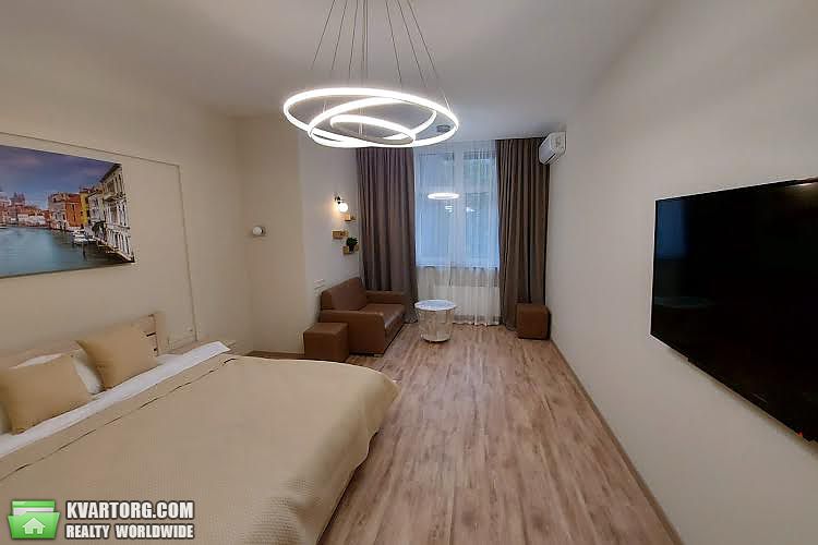 Rent out 2-room apartment. Киев,  Лумумбы — photo 2