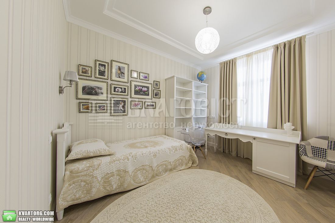Rent out 3-room apartment. Киев,  Саперное поле — photo 2