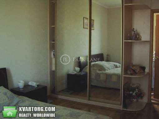 Rent out 2-room apartment. Киев,  Мазепы — photo 3