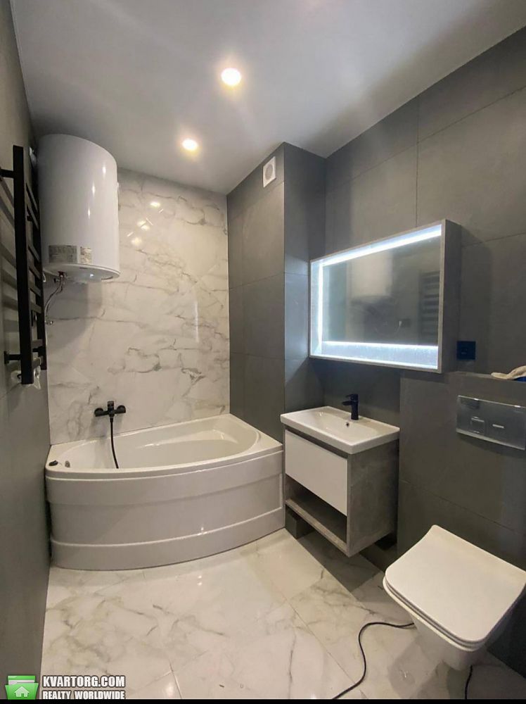 Rent out 2-room apartment. Киев, Университетская — photo 9