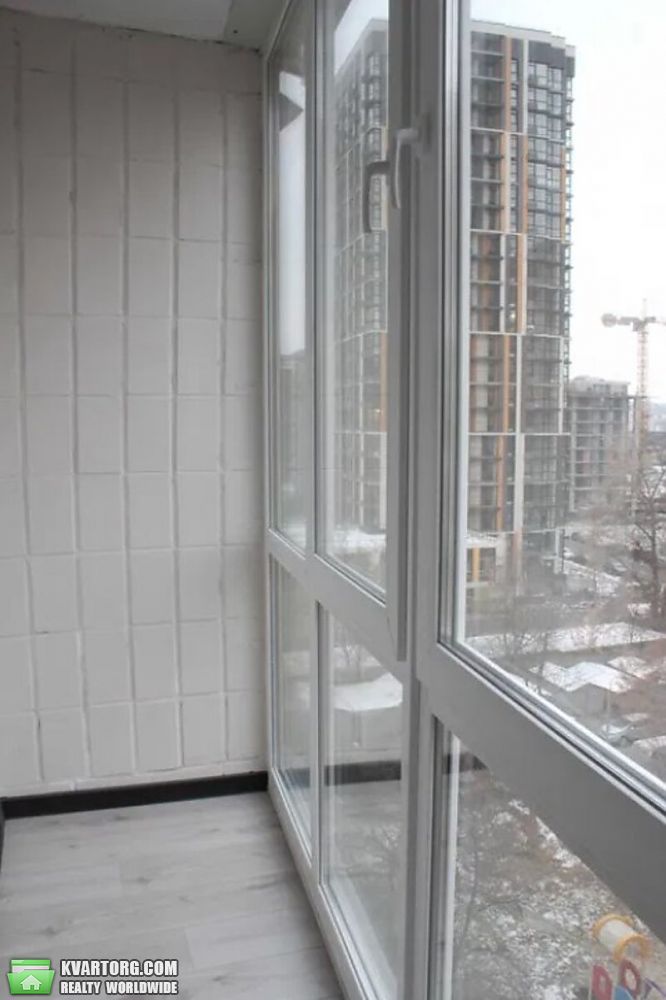 Rent out 1-room apartment. Киев, Тютюнника — photo 10