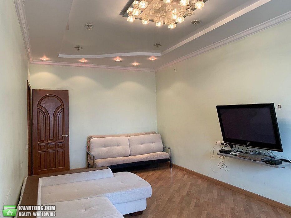 Rent out 3-room apartment. Киев,  Черновола — photo 2