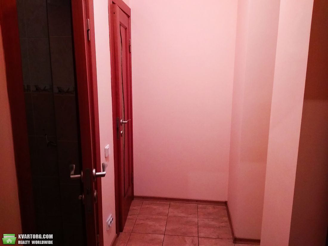 Sell 2-room apartment. Днепропетровск,  Петровского площадь — photo 8