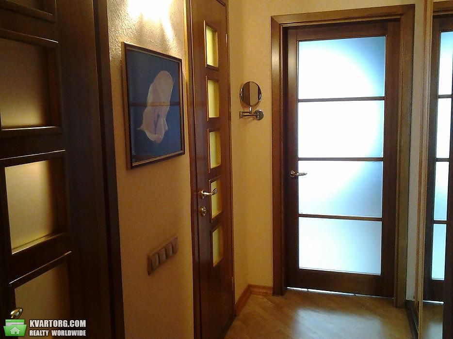 Sell 3-room apartment. Киев,  Лайоша Гавро — photo 1