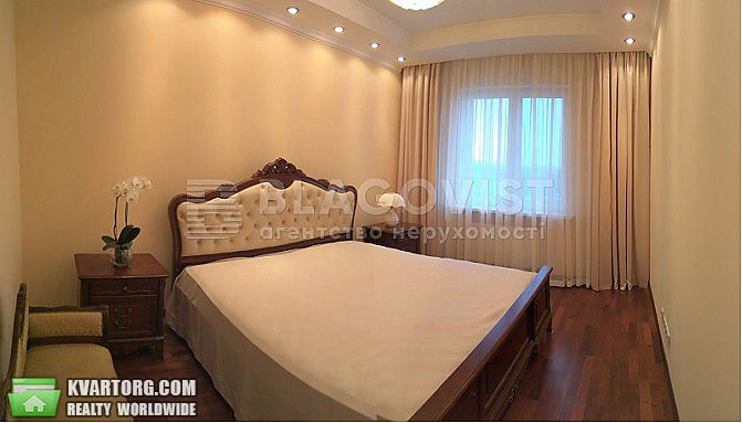 Sell 3-room apartment. Киев,  Дегтяревская — photo 4