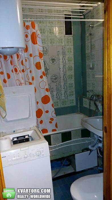 Rent out 2-room apartment. Киев,  Чумака — photo 3