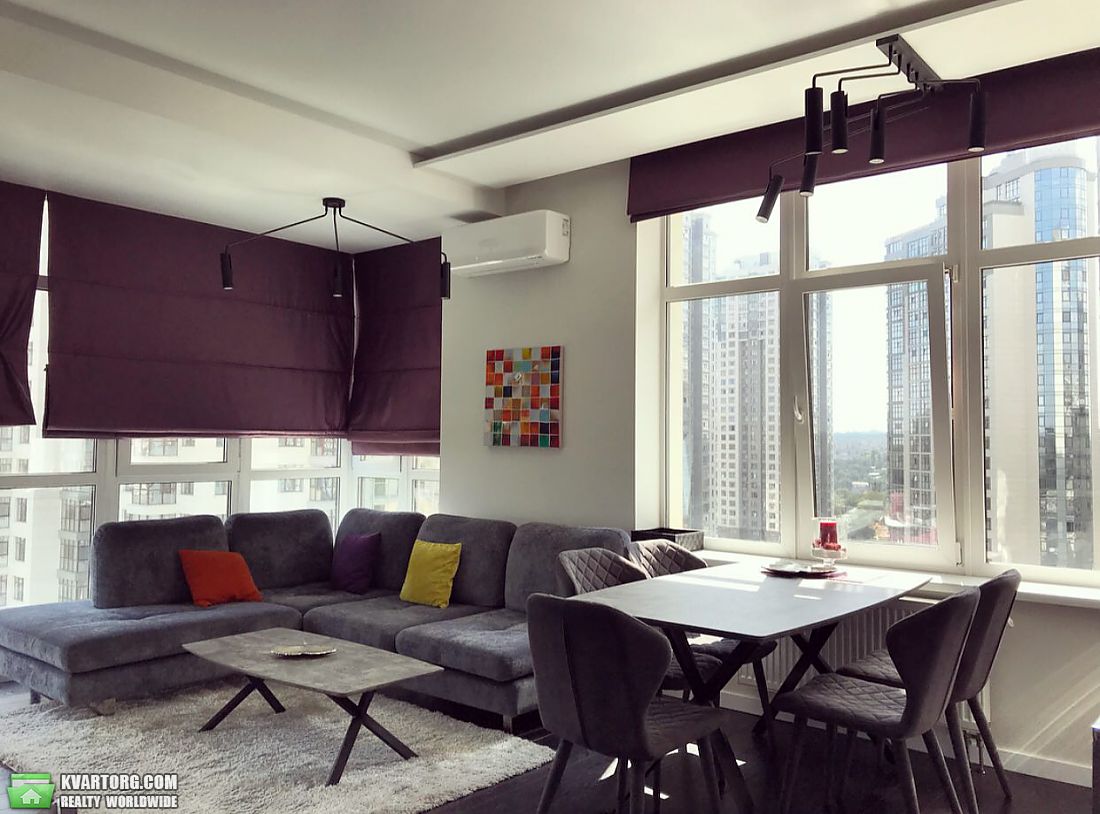 Rent out 3-room apartment. Киев, Драгомирова ул. — photo 1